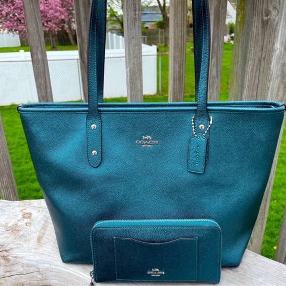 Coach City Zip Tote Bag & Wallet - Picture 1 of 7